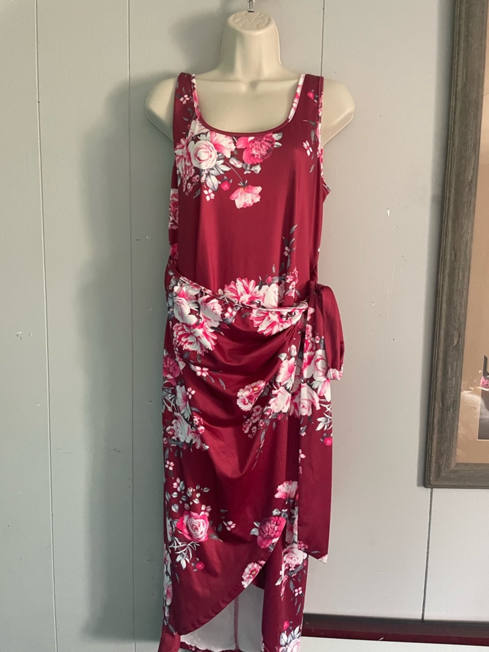 SHEIN Burgundy Floral Scoop Neck Midi Dress with Side Tie